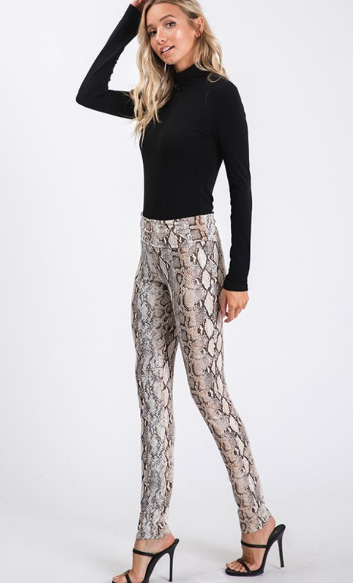 Stay Sassy Snake Print Leggings - SIZE SMALL