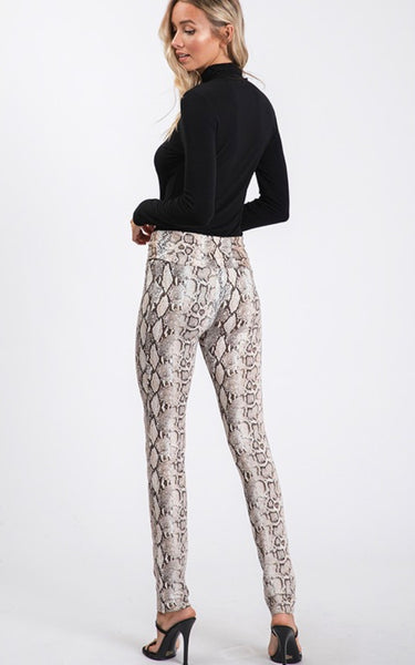 Stay Sassy Snake Print Leggings - SIZE SMALL