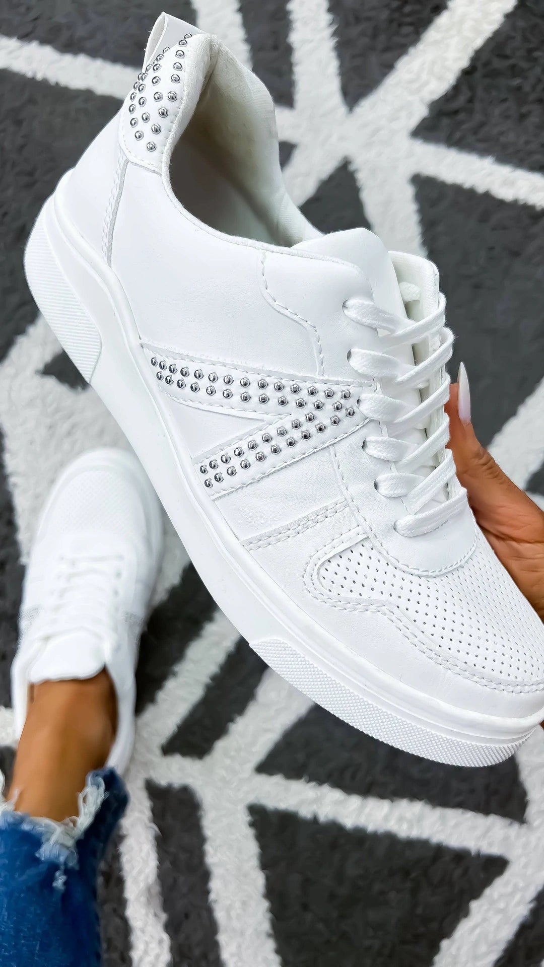 skandale etisk perforere Audria Comfort Sneakers - Studded – RayLarae Boutique