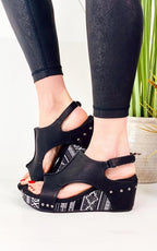 Livi II Aztec Wedge Sandals - SIZE 6.5