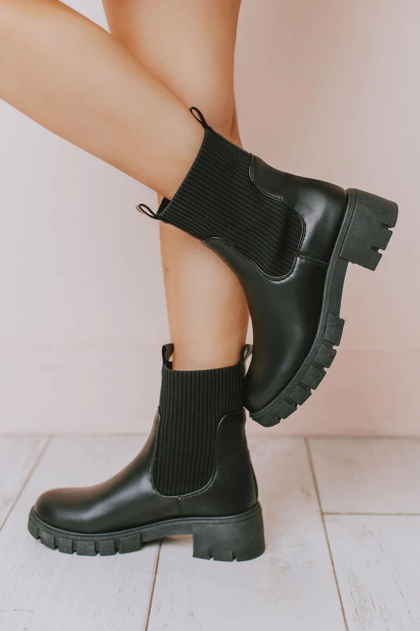Wren Sock Bootie - Black - SIZE 6