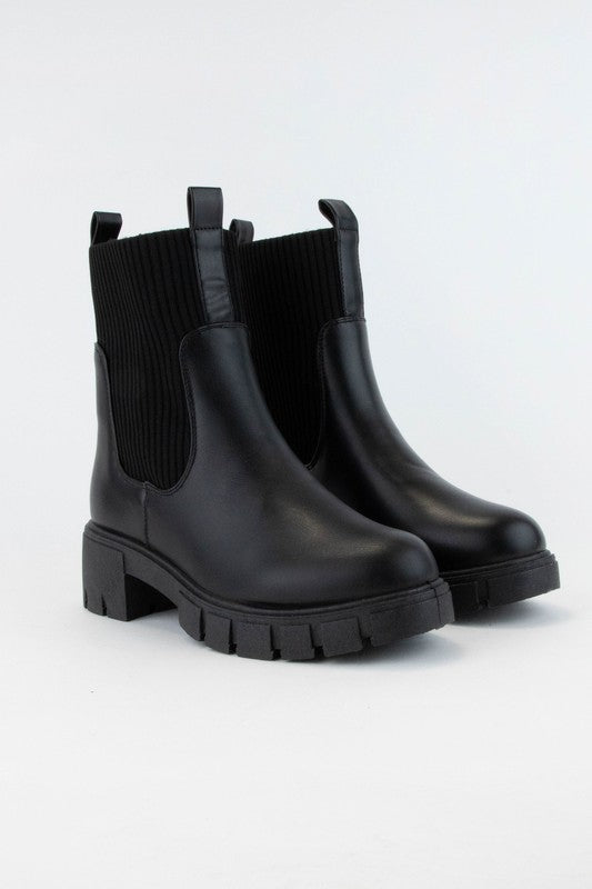 Wren Sock Bootie - Black - SIZE 6